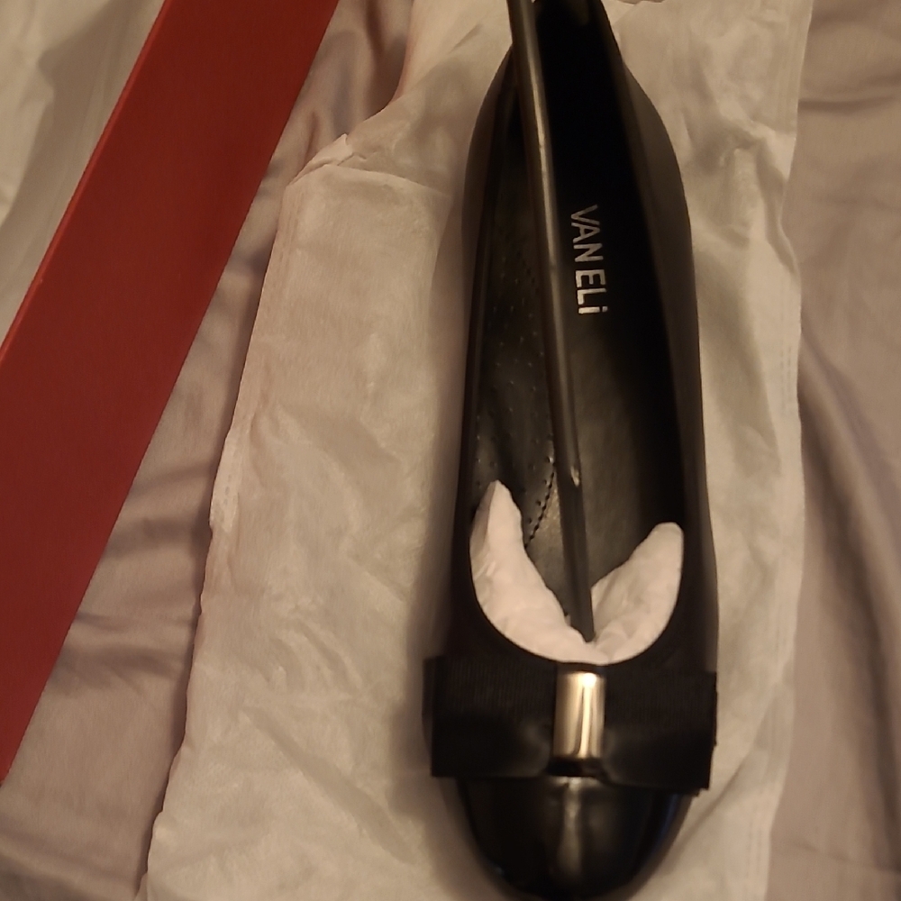 VANELi Women's Black Flats Size 9m Bowtie